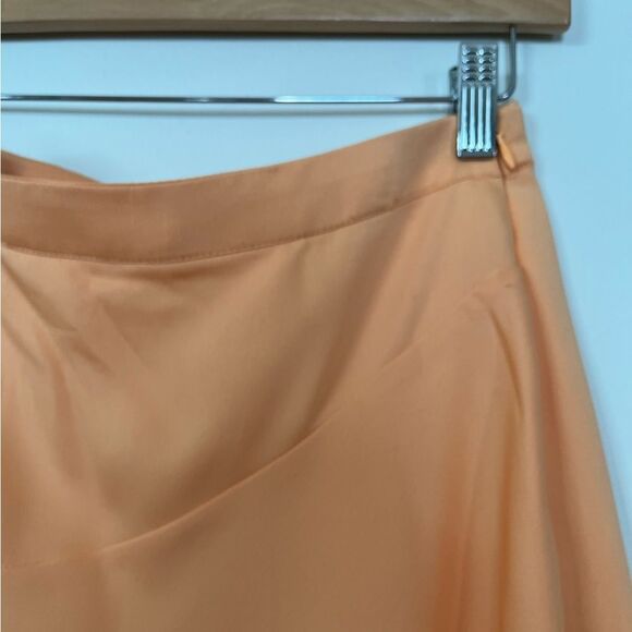BCBG MAXAZRIA light orange/yellow asymmetrical wrap skirt, side zipper, XS - Picture 12 of 13